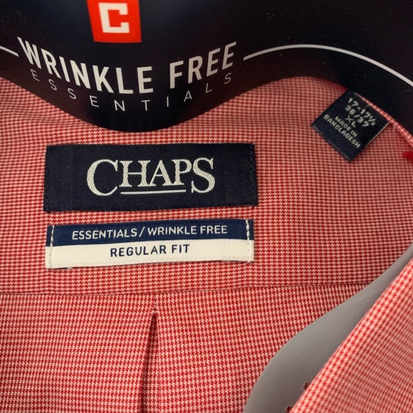 Button down - Picture 2 of 3